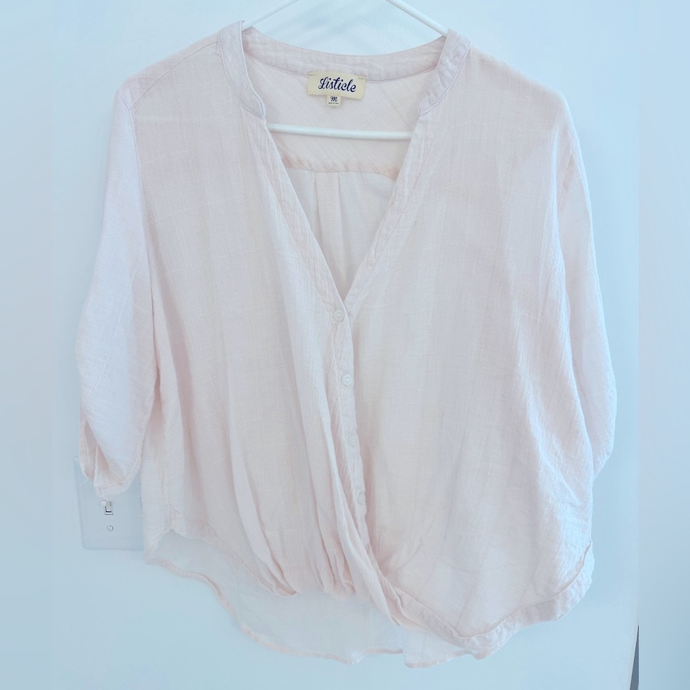 Listicle Lightweight Button Down